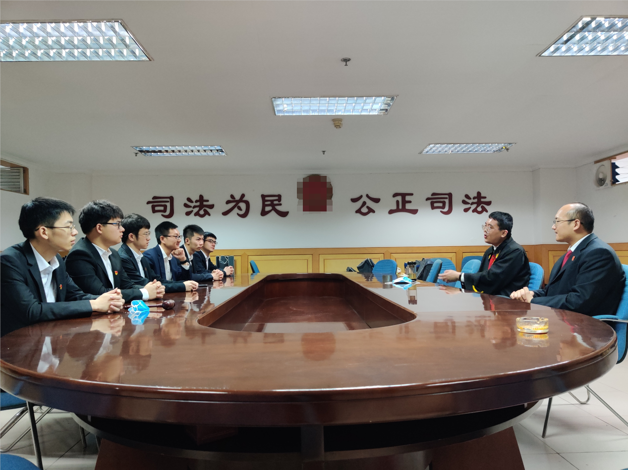 中建科工重庆公司组织开展旁听庭审活动