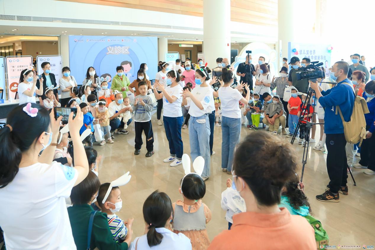 爱心点亮希望！第九季亲亲快跑兰州站欢乐开跑