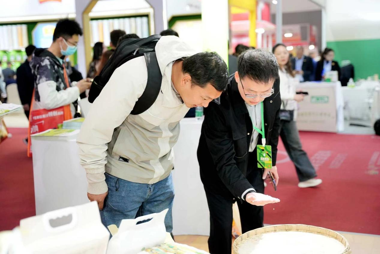 “天府天保”品牌大米亮相第110届全国糖酒商品交易会
