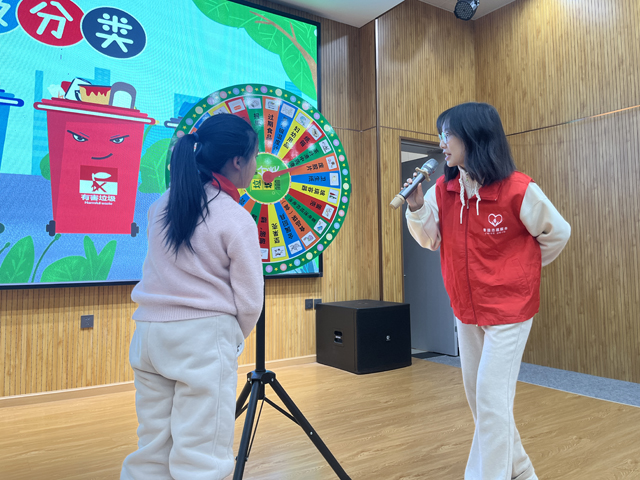 三月春风暖人心 “锋”华正茂恰少年