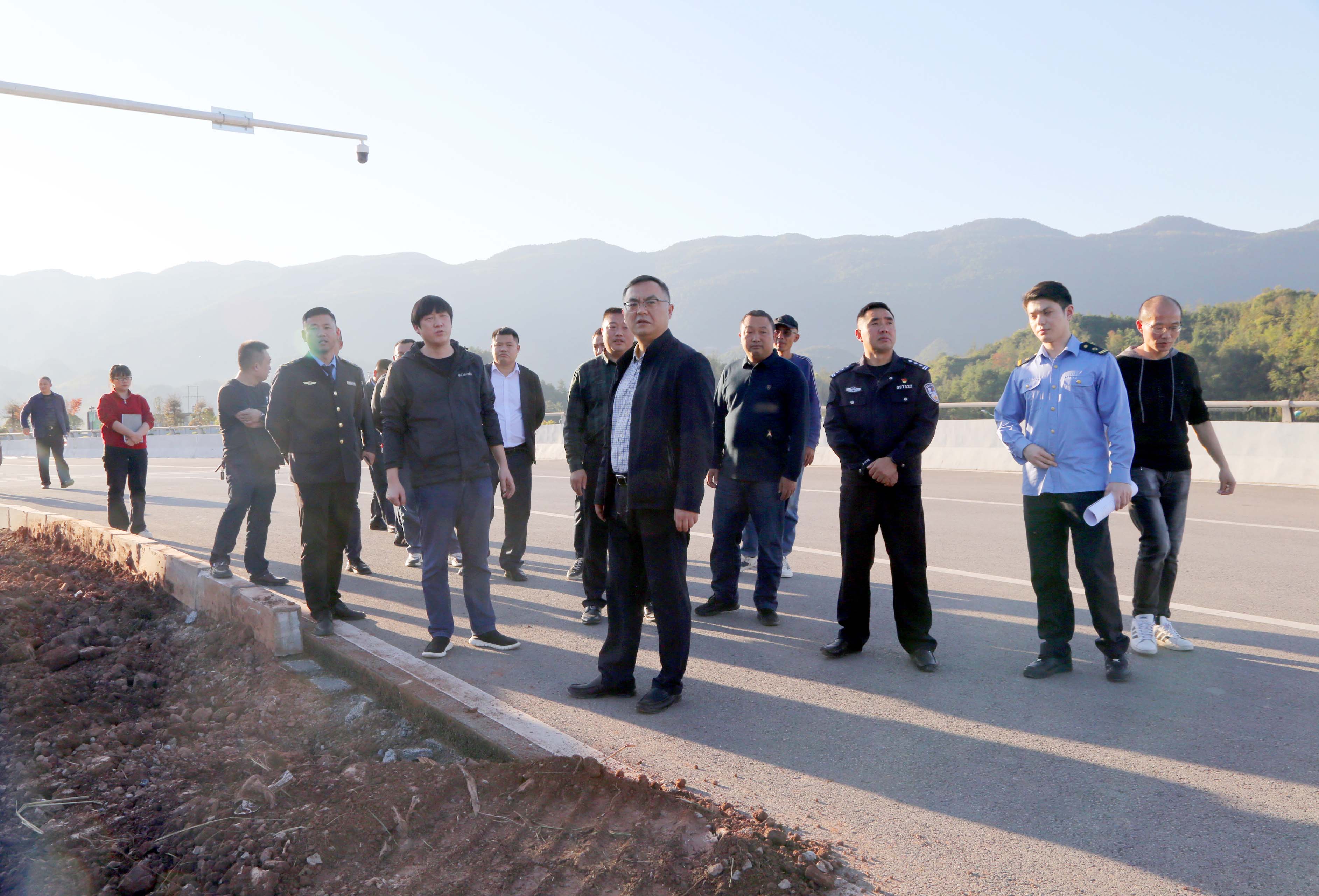 湖南桑植：齐抓共管 打造“安畅绿美”铁路环境