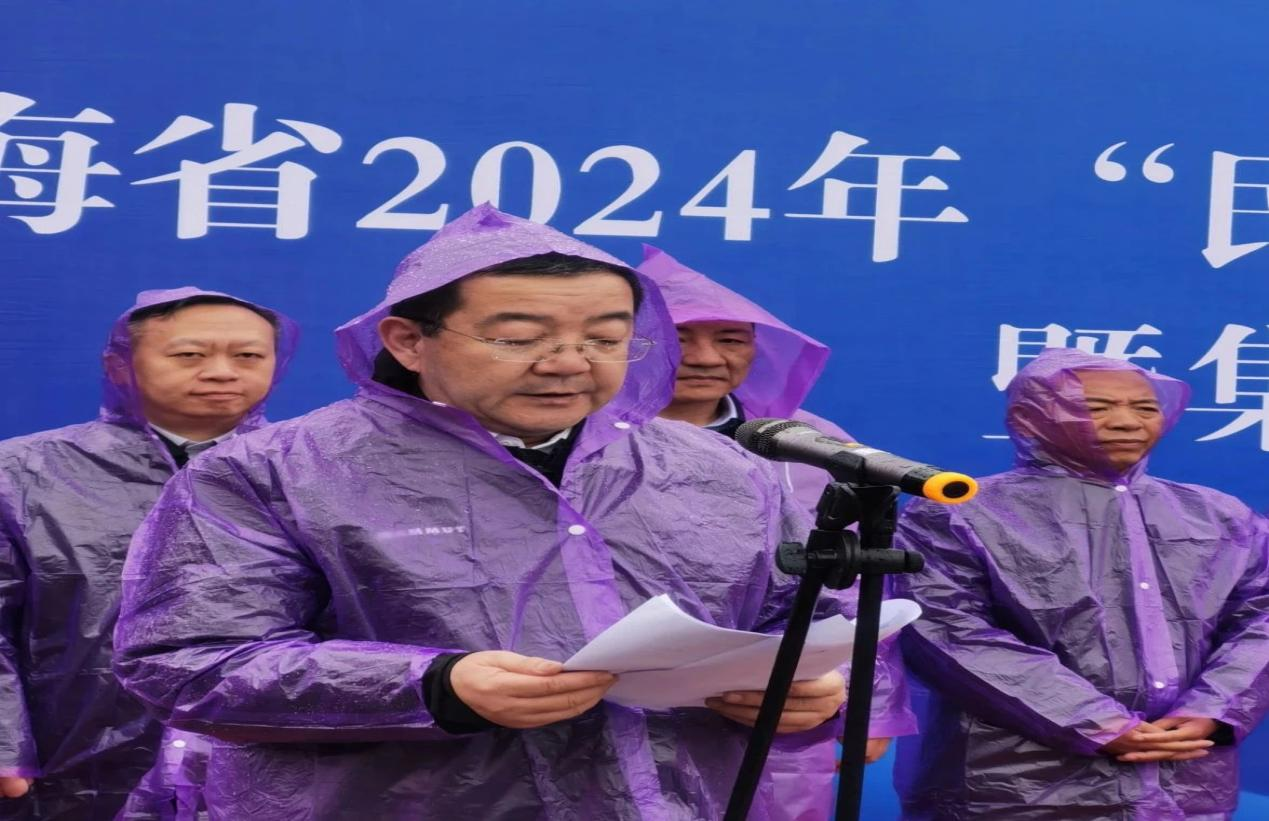 省委统战部副部长、省工商联党组书记姜军致辞.png