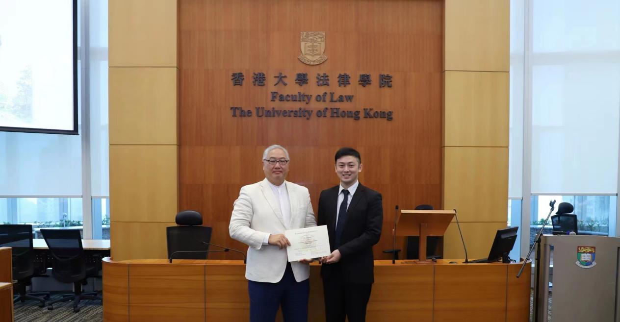 刑辩披袍勇上阵 ——访北京冠领（深圳）律师事务所党支部书记卢显颖图2
