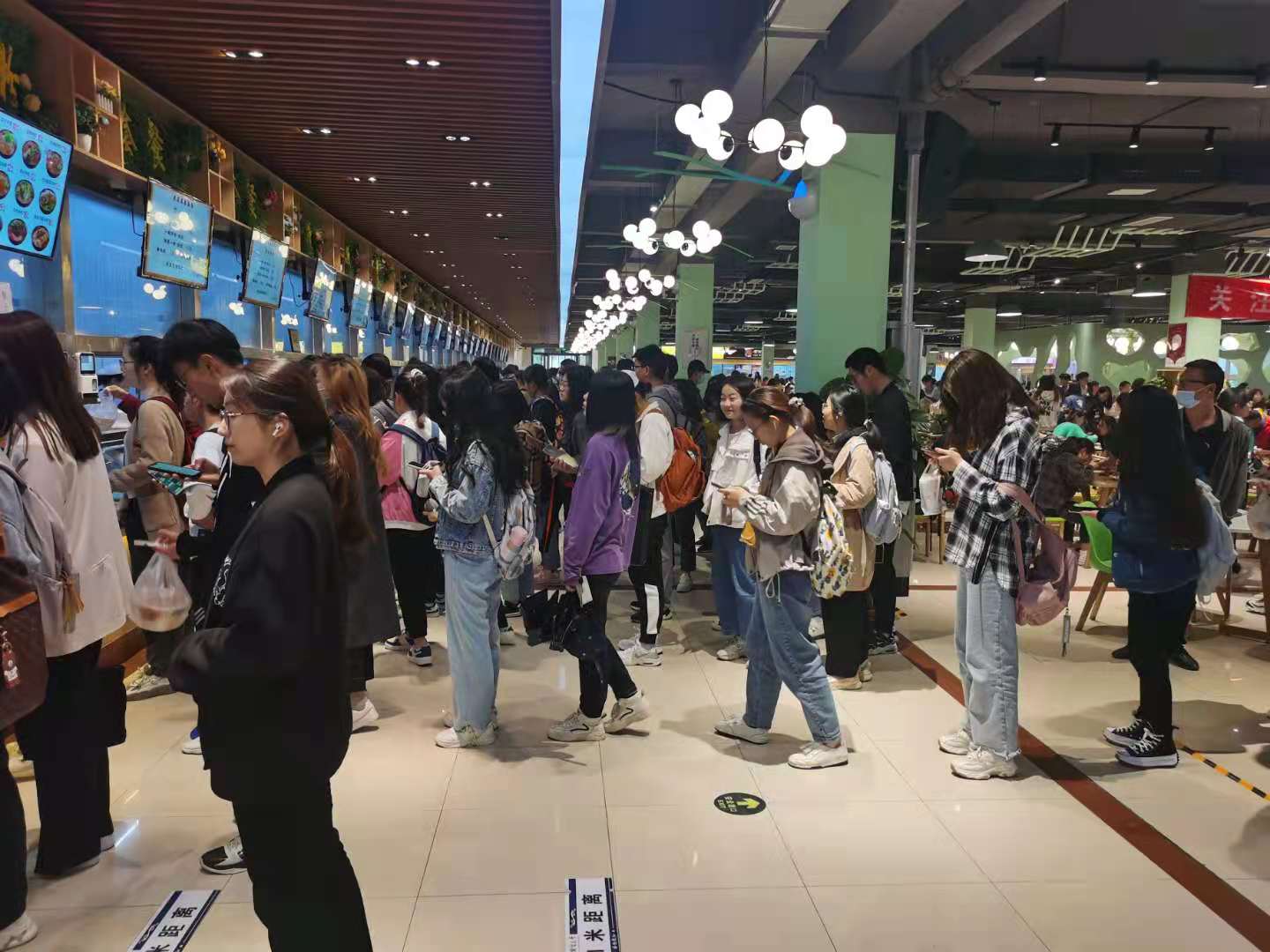 千校资源+千客验证！君乐同行让大学食堂档口创业稳赚不慌